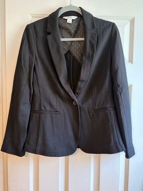 Never worn, Black Single-Button Blazer